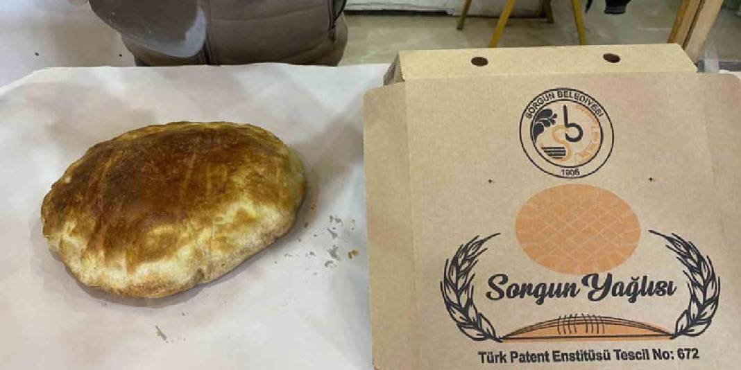 Özel teknikle yoğuruluyor odun ateşinde pişiyor! Bir yöreden Türkiye’ye uzanan lezzet: Kargoyla bile isteyen oluyor 7